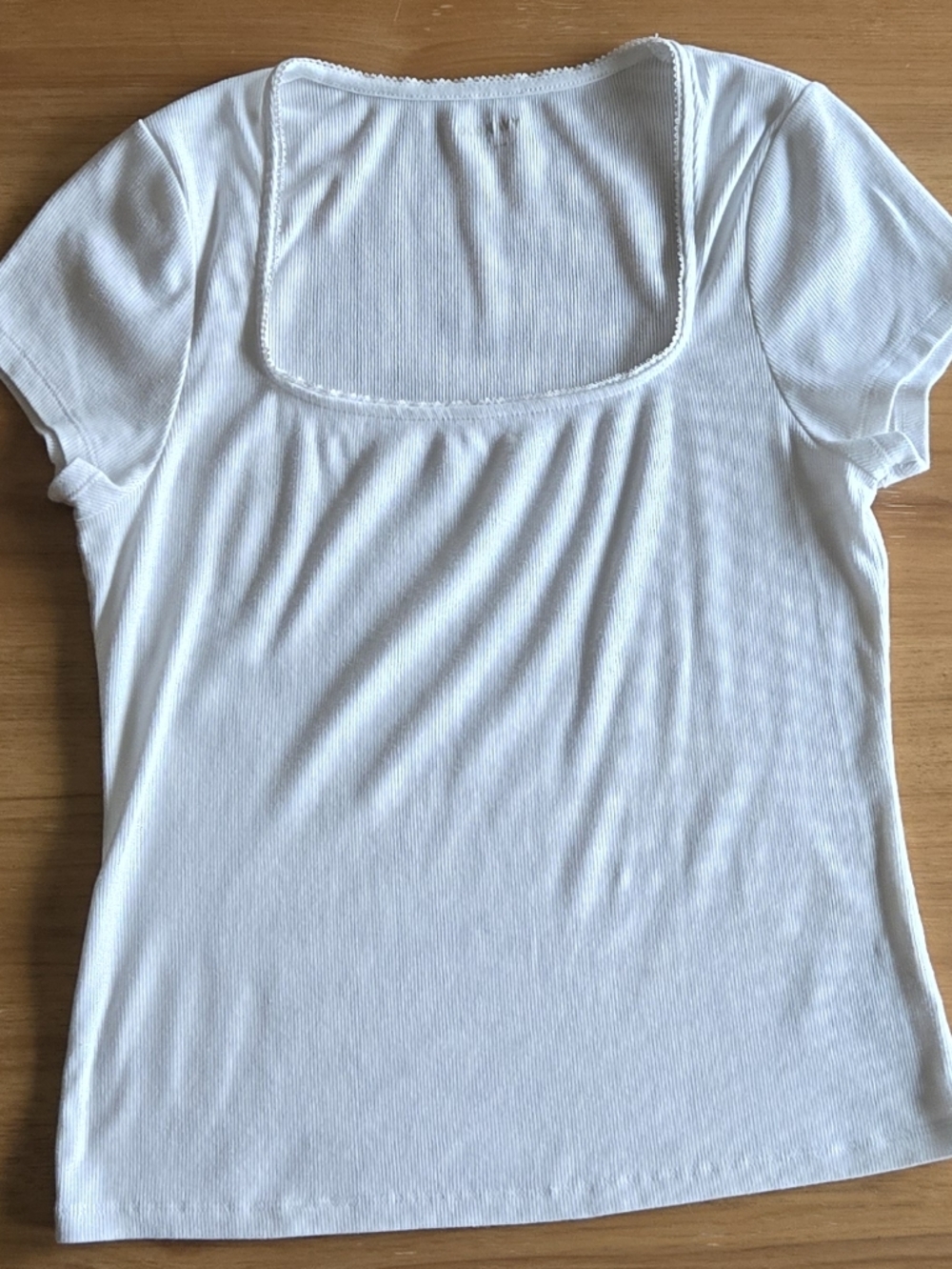 Old Navy Square Neck Tee | Size L | White Ribbed Ruffle Trim Top - Picture 4 of 4